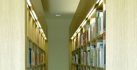 Regalbeleuchtung der Bibliothek der FHSV Meißen - SFH Ingenieurbüro Dresden